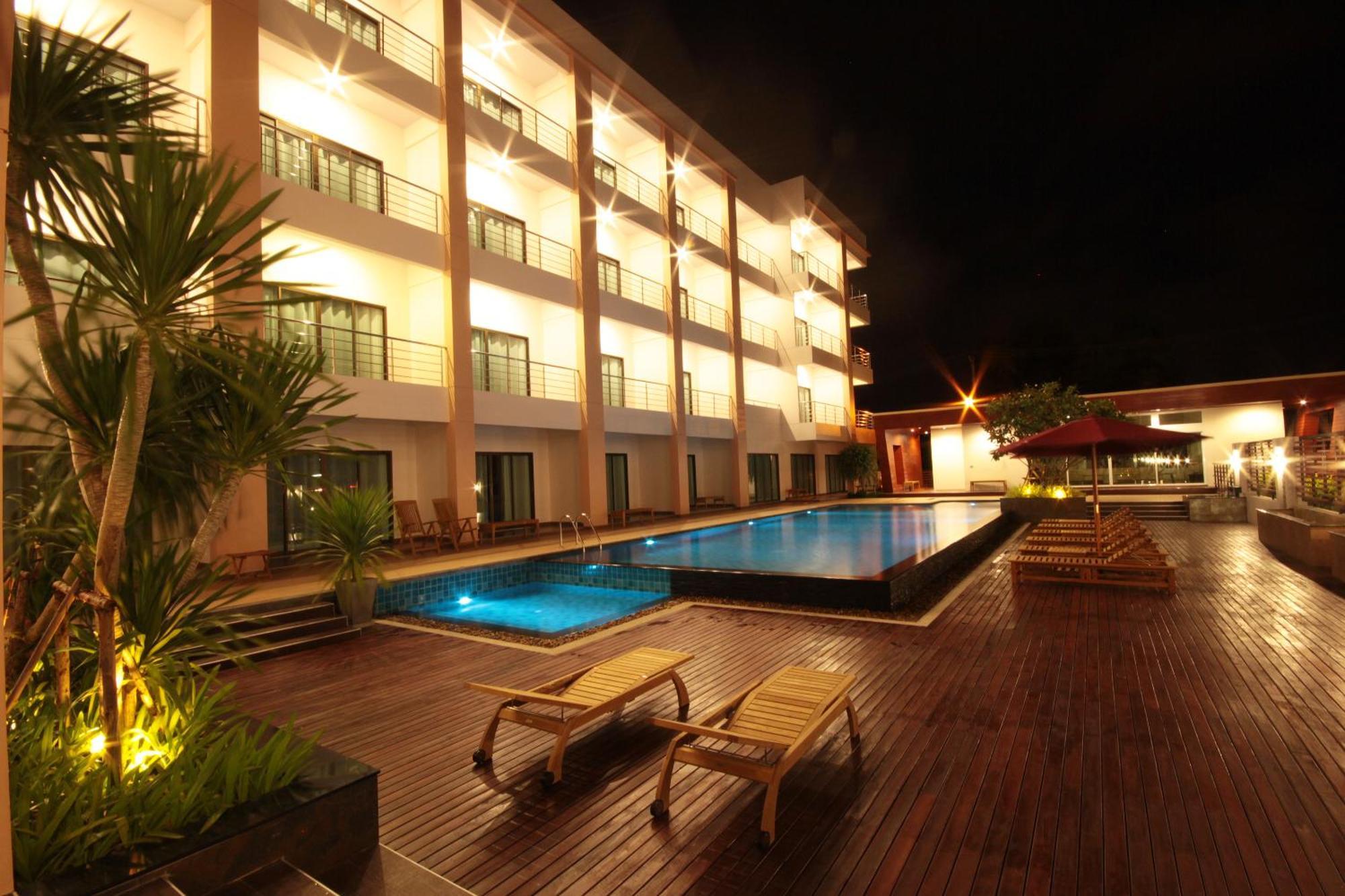 Paragon Suites Resort Haat Jomtien Eksteriør bilde