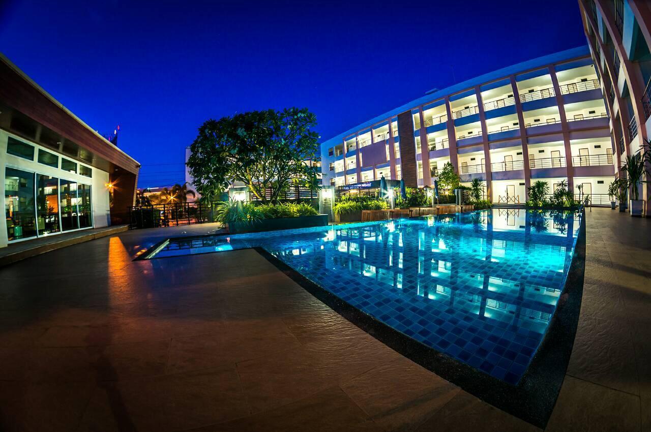 Paragon Suites Resort Haat Jomtien Eksteriør bilde