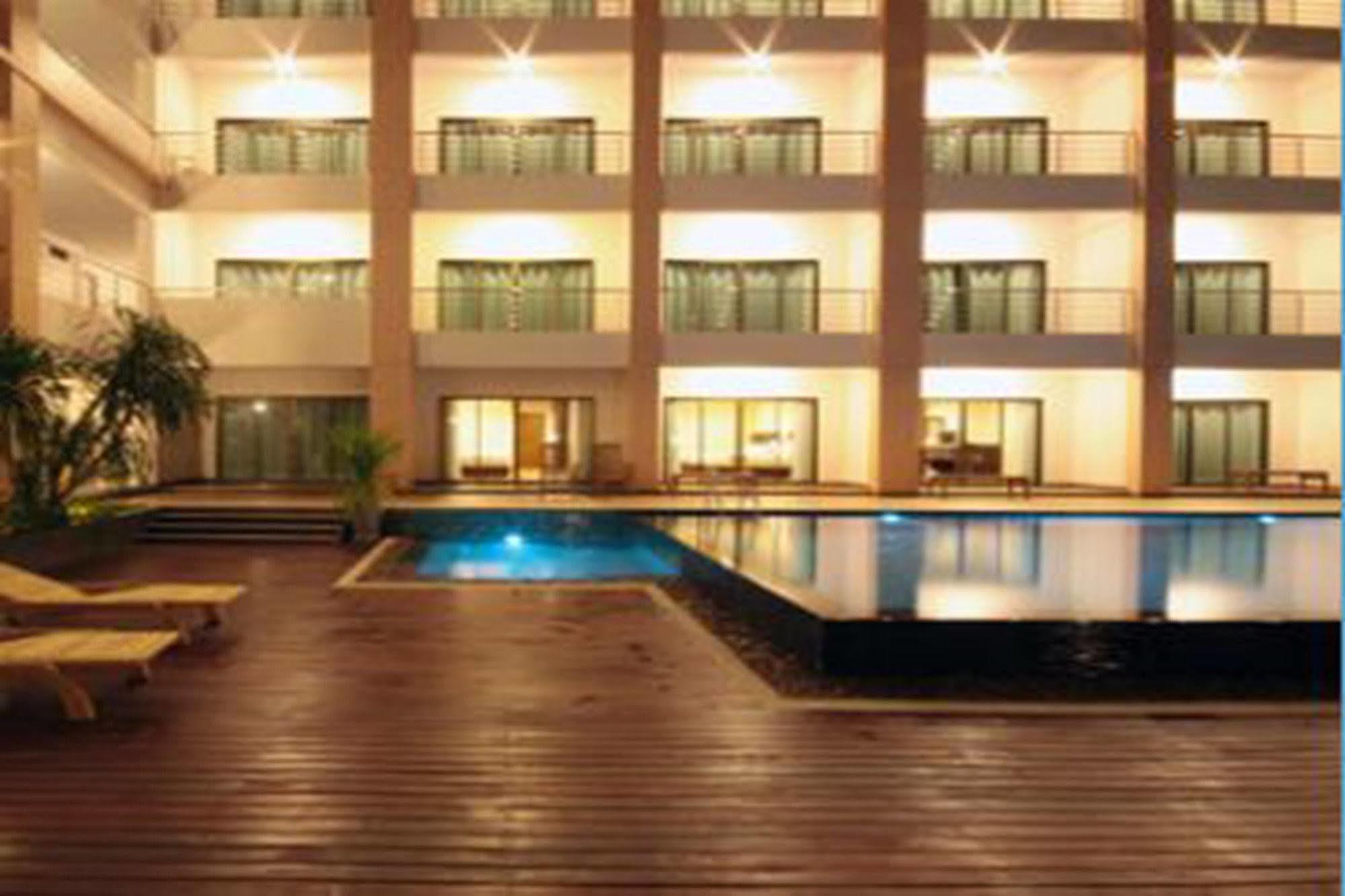 Paragon Suites Resort Haat Jomtien Eksteriør bilde