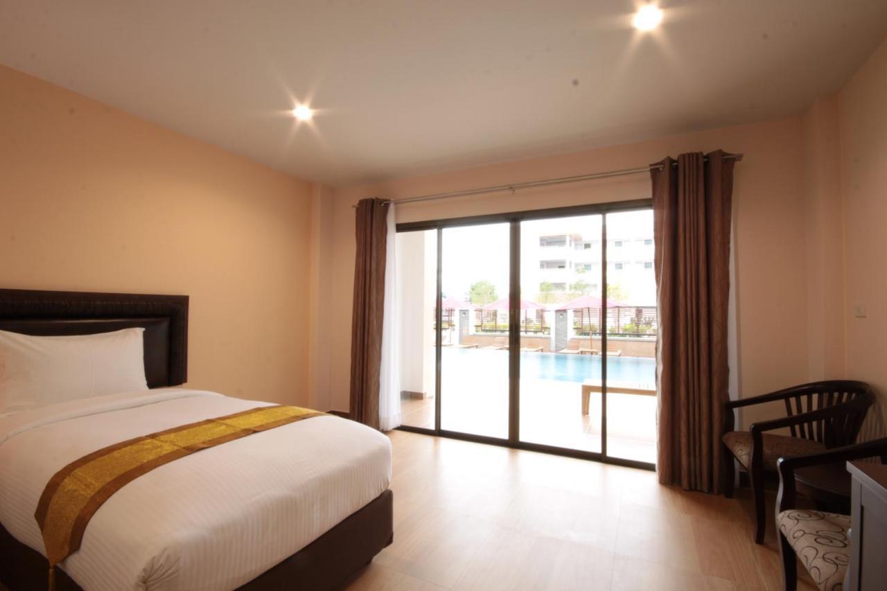 Paragon Suites Resort Haat Jomtien Eksteriør bilde