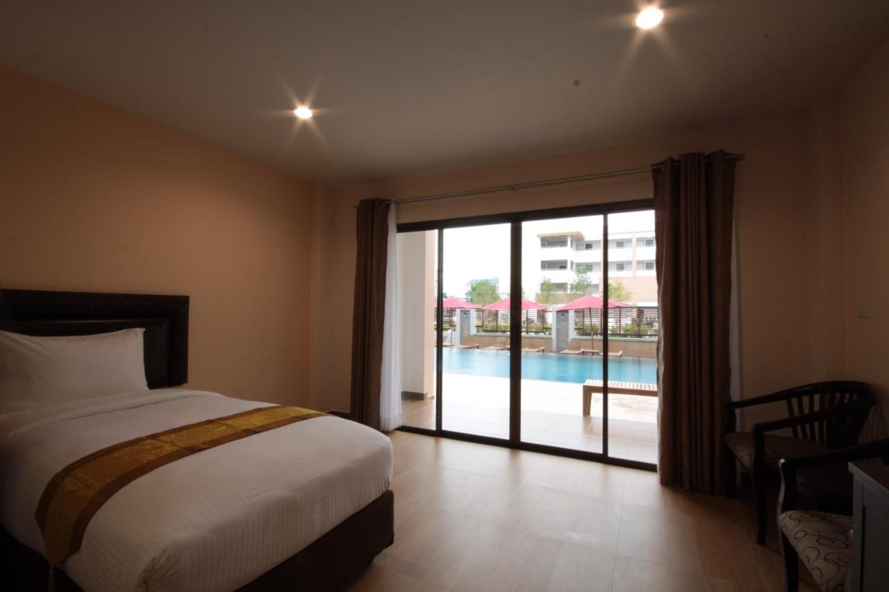 Paragon Suites Resort Haat Jomtien Eksteriør bilde